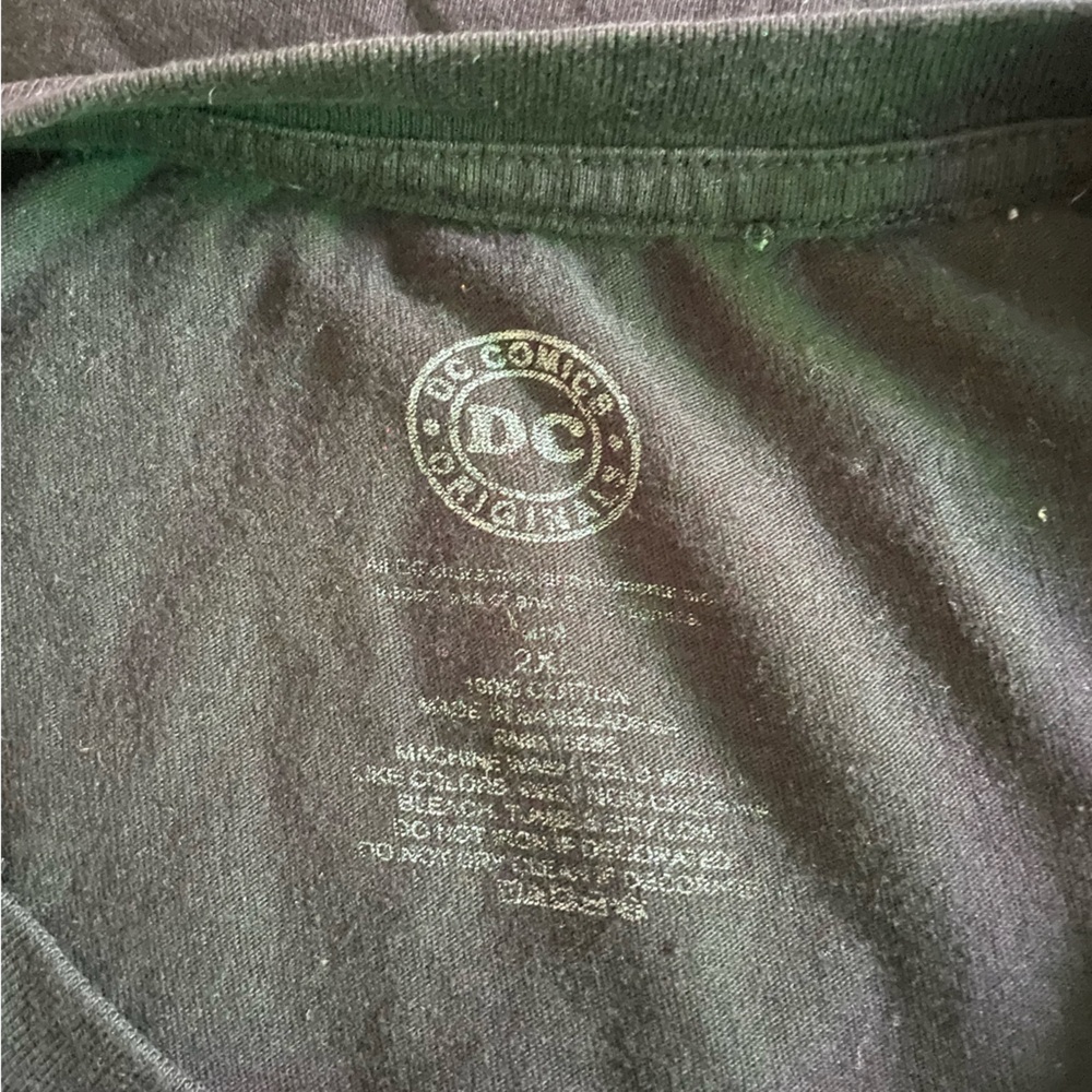 DC Comics Tee - Picture 4 of 4